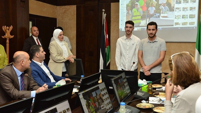 Students testify about their experiences using the tobacco cessation clinic at the University of Petra