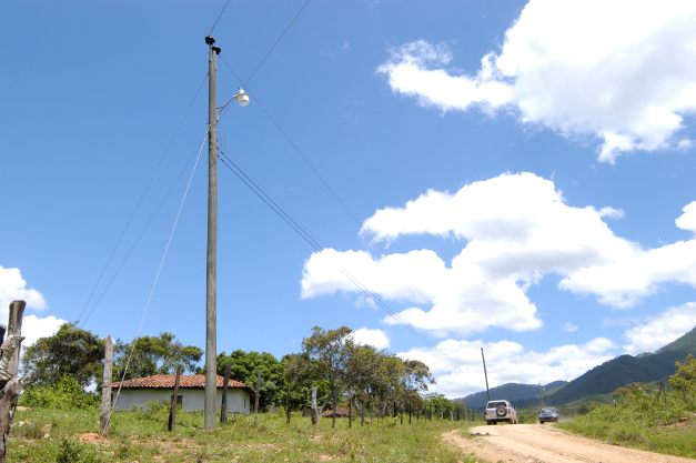 Alumbrado eléctrico público en la comunidad de Jutiapa