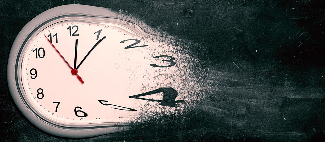 Time/Money is running out concept shows clock that is dissolving away into little particles | © shutterstock.com