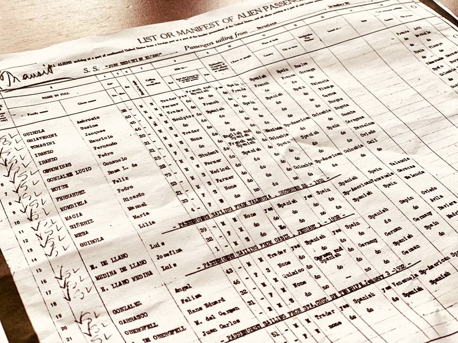 Manifest of Alien Passenger registered on the Port of New York on December 25, 1931