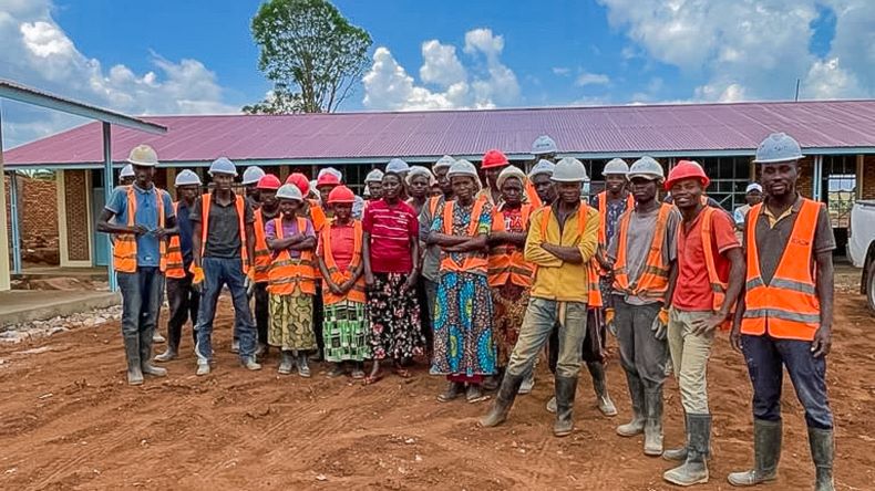Focus group after construction in Ruyigi. Photo: Asa Giertz/World Bank