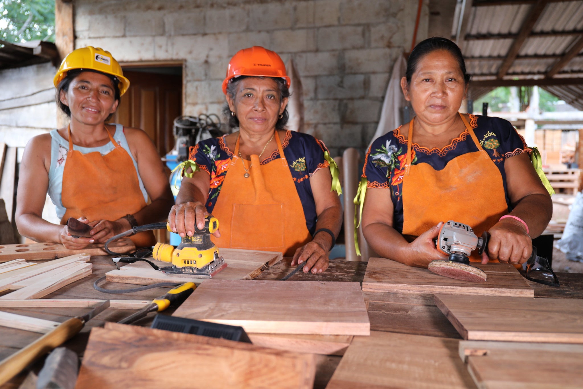 Women carpenter in Mexico