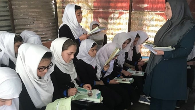 Girls in school in Afghanistan Girls in school in Afghanistan