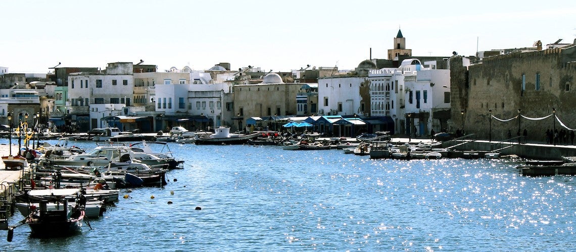 Bateaux amarrés dans le port de Tunis. Bateaux amarrés dans le port de Tunis.