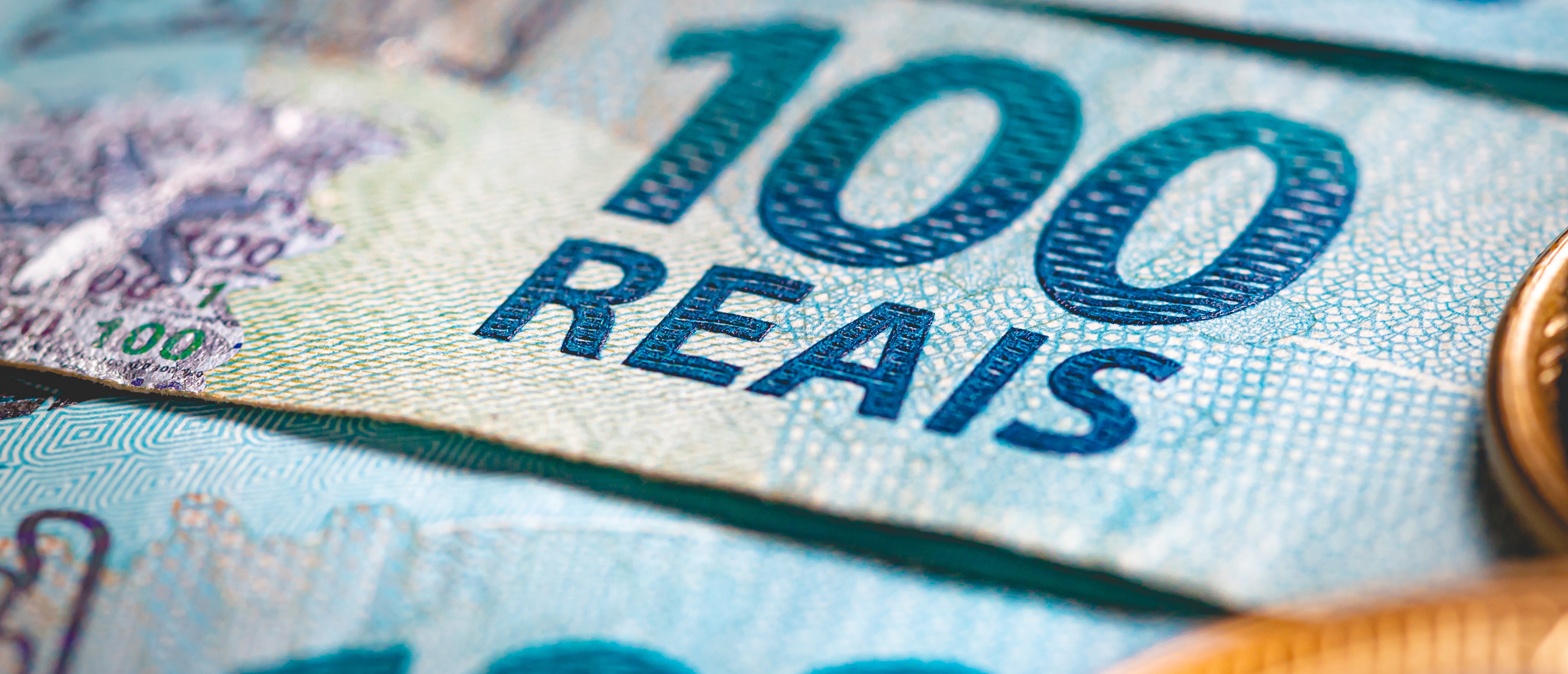 Coins and Banknotes | © shutterstock.com Coins and Banknotes | © shutterstock.com