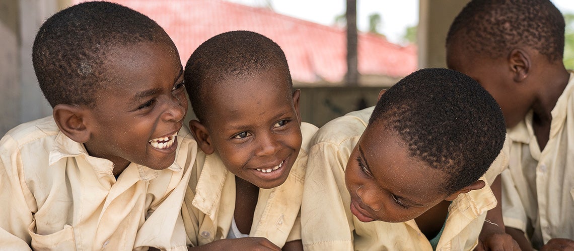 School kids from Tanzania. | © shutterstock.com