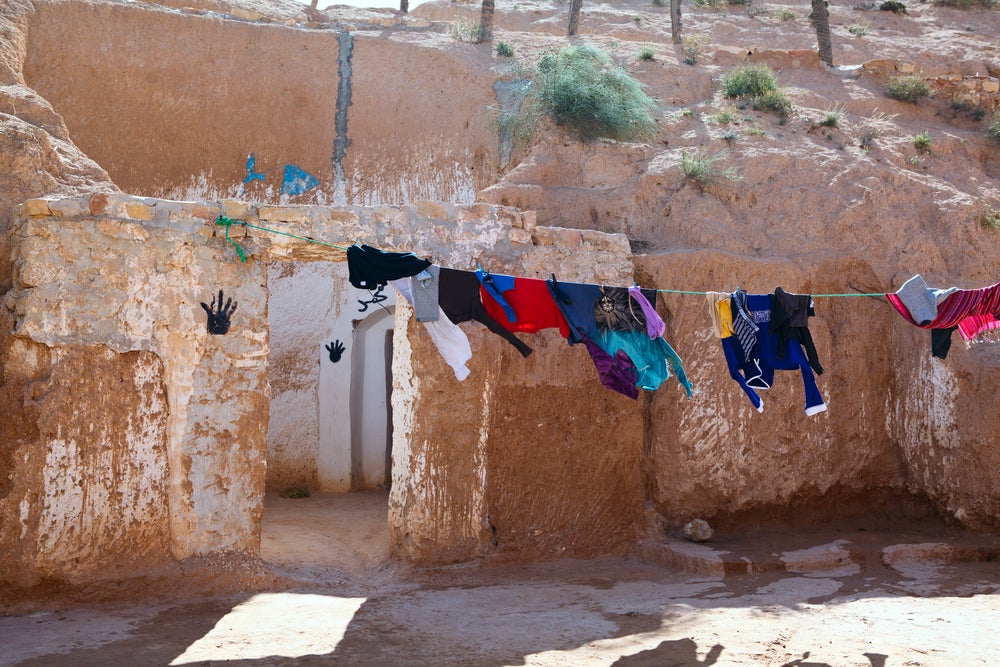  Ménage à Matmata, Tunisie. (Photo: Kekyalyaynen / Shutterstock.com)