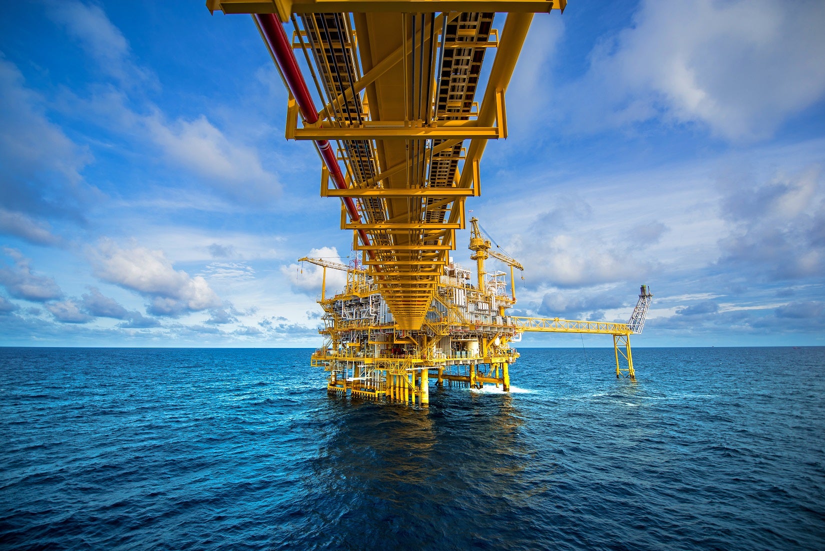 Une plateforme de forage pétrolier et gazier dans le golfe de Thaïlande. Photo : © Red ivory/Shutterstock Une plateforme de forage pétrolier et gazier dans le golfe de Thaïlande. Photo : © Red ivory/Shutterstock